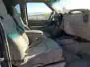 2001 Chevrolet Blazer LS z VIN 1GNCT18W21K182784, wystawiony jako Copart lot #76004174 z przebiegiem 153 833 mil mil oraz Szkoda całkowita • Salvage title. Historia ofert i sprzedaży dostępna na DreamBid. Obrazek 11.