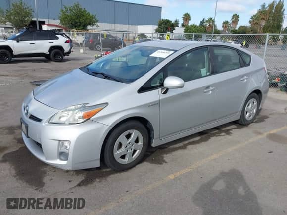 2010 Toyota Prius III with VIN JTDKN3DU4A0139672, listed as a IAAI auction lot 43208200 with 153,752 mi miles and . Bid and sale history available at DreamBid. Image 17.
