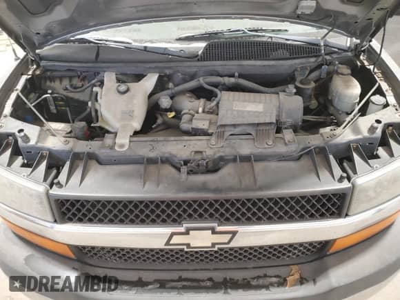 2009 Chevrolet Express Passenger с VIN 1GAGG25K691140635, выставлен на аукционе Copart как лот 88503195 с пробегом 144 026 миль миль и Списание • Salvage title. История ставок и продаж доступна на DreamBid. Изображение 12.