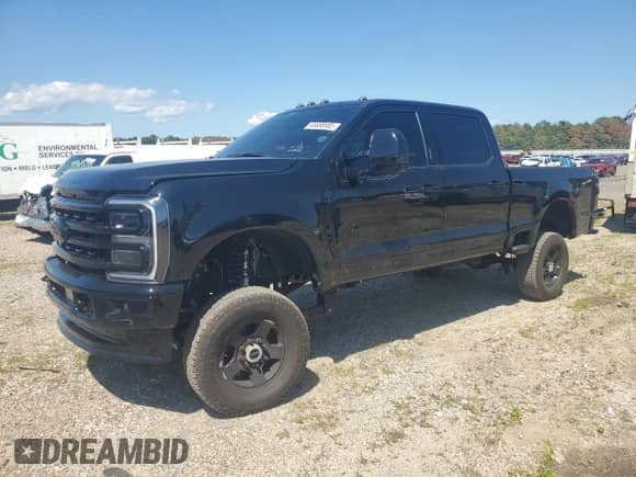2023 Ford F-250 XL z VIN 1FT7W2BT1PED78938, wystawiony jako Copart lot #65888665 z przebiegiem 14 236 mil mil oraz Nie do naprawy • Non repairable. Historia ofert i sprzedaży dostępna na DreamBid. Obrazek 1.