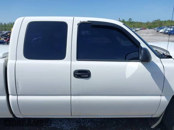 2006 Chevrolet Silverado 1500 Work Truck with VIN 1GCEC19X96Z119012, listed as a IAAI auction lot 41914800 with 182,477 mi miles and . Bid and sale history available at DreamBid. Image 13.