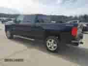 2017 Chevrolet Silverado 2500HD Work Truck z VIN 1GC1KUEYXHF183047, wystawiony jako Copart lot #45533395 z przebiegiem 70 990 mil mil oraz Szkoda całkowita • Salvage title. Historia ofert i sprzedaży dostępna na DreamBid. Obrazek 2.