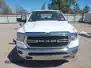 2024 Ram 1500 Big Horn z VIN 1C6RRFFG9RN110878, wystawiony jako IAAI lot #41785180 z przebiegiem 30 266 mil mil oraz . Historia ofert i sprzedaży dostępna na DreamBid. Obrazek 13.