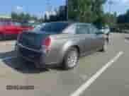 2012 Chrysler 300 Limited z VIN 2C3CCACG7CH243246, wystawiony jako Copart lot #65309925 z przebiegiem 93 467 mil mil oraz Czysty tytuł • Clean title. Historia ofert i sprzedaży dostępna na DreamBid. Obrazek 4.