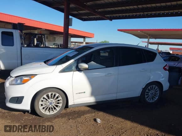 2017 Ford C-Max SE с VIN 1FADP5AU3HL117339, выставлен на аукционе IAAI как лот 43166035 с пробегом 105 849 миль миль и . История ставок и продаж доступна на DreamBid. Изображение 14.