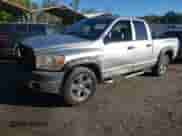 2007 Dodge 1500 SLT z VIN 1D7HU18237J546479, wystawiony jako IAAI lot #43415752 z przebiegiem 210 440 mil mil oraz . Historia ofert i sprzedaży dostępna na DreamBid. Obrazek 2.