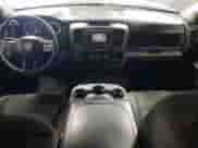 2021 Ram 1500 Tradesman z VIN 3C6RR7KG4MG706025, wystawiony jako Copart lot #48342585 z przebiegiem 28 183 mil mil oraz Szkoda całkowita • Salvage title. Historia ofert i sprzedaży dostępna na DreamBid. Obrazek 8.