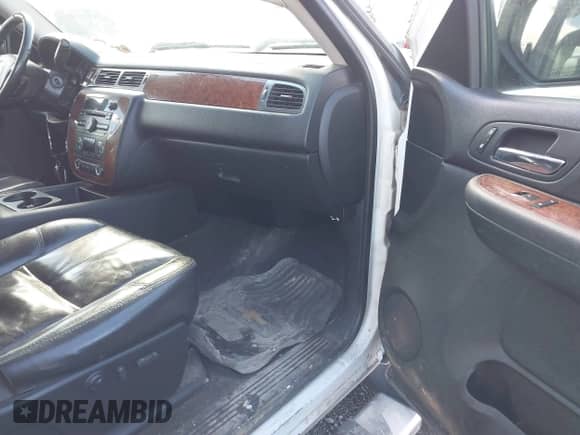 2007 Chevrolet Silverado 2500HD 1LT с VIN 1GCHK23667F534670, выставлен на аукционе IAAI как лот 41484921 с пробегом 300 834 миль миль и . История ставок и продаж доступна на DreamBid. Изображение 5.