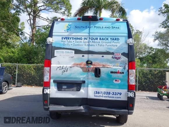 2022 Ram ProMaster Cargo z VIN 3C6LRVBG2NE119197, wystawiony jako IAAI lot #42045262 z przebiegiem 72 484 mil mil oraz . Historia ofert i sprzedaży dostępna na DreamBid. Obrazek 17.