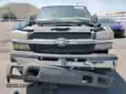 2006 Chevrolet Silverado 1500 LT2 z VIN 2GCEC13Z161276777, wystawiony jako Copart lot #53574645 z przebiegiem 226 707 mil mil oraz Szkoda całkowita • Salvage title. Historia ofert i sprzedaży dostępna na DreamBid. Obrazek 5.
