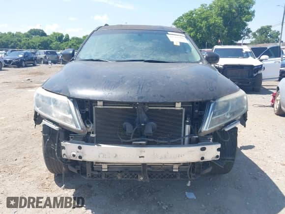 2015 Nissan Pathfinder SL with VIN 5N1AR2MM2FC683874, listed as a IAAI auction lot 42565908 with 82,352 mi miles and . Bid and sale history available at DreamBid. Image 6.