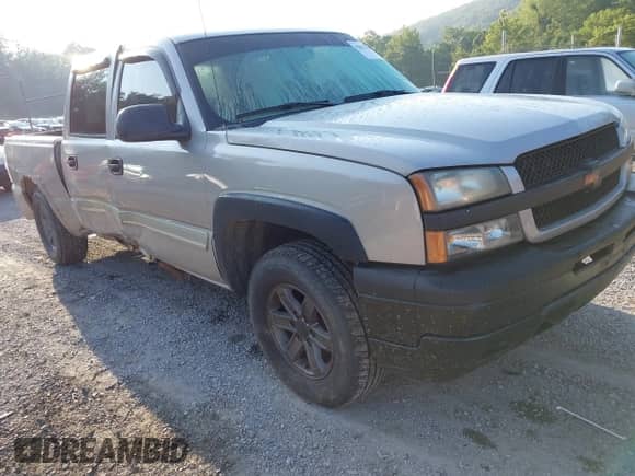 2005 Chevrolet Silverado 1500 Z71 с VIN 2GCEK13T751155281, выставлен на аукционе IAAI как лот 42813812 с пробегом 161 328 миль миль и . История ставок и продаж доступна на DreamBid. Изображение 1.