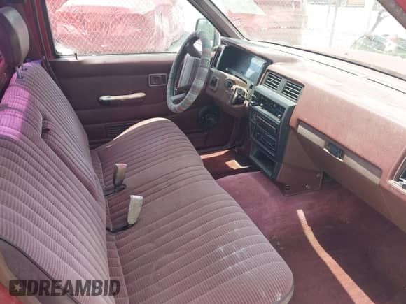1993 Nissan Frontier z VIN 1N6SD11S7PC431315, wystawiony jako IAAI lot #42454625 z przebiegiem 71 128 mil mil oraz . Historia ofert i sprzedaży dostępna na DreamBid. Obrazek 5.