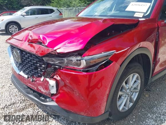 2023 Mazda CX-5 S Carbon Edition z VIN JM3KFBCM4P0239778, wystawiony jako IAAI lot #42856157 z przebiegiem 17 778 mil mil oraz . Historia ofert i sprzedaży dostępna na DreamBid. Obrazek 6.