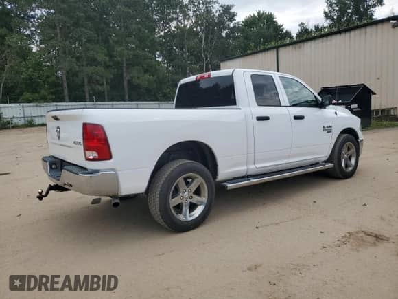 2021 Ram 1500 Express z VIN 1C6RR7FG1MS551274, wystawiony jako Copart lot #70141775 z przebiegiem 27 253 mil mil oraz Czysty tytuł • Clean title. Historia ofert i sprzedaży dostępna na DreamBid. Obrazek 3.