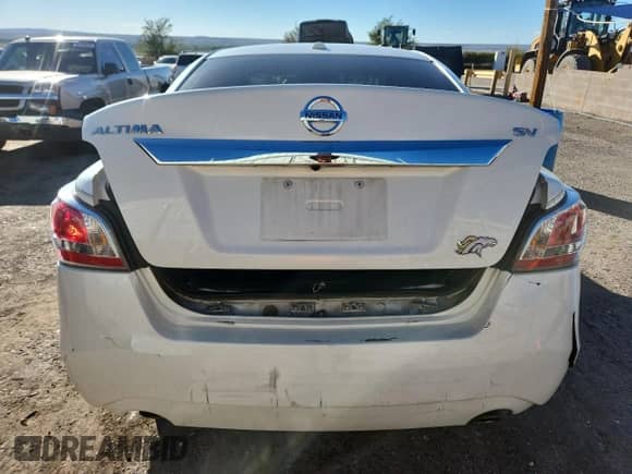 2015 Nissan Altima SV с VIN 1N4AL3AP7FC124370, выставлен на аукционе Copart как лот 82210035 с пробегом 127 617 миль миль и Списание • Salvage title. История ставок и продаж доступна на DreamBid. Изображение 6.