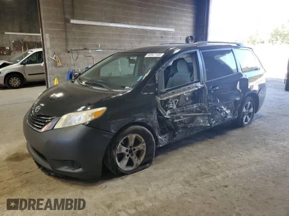 2011 Toyota Sienna LE с VIN 5TDKK3DC7BS010324, выставлен на аукционе Copart как лот 80947105 с пробегом 190 567 миль миль и Списание • Salvage title. История ставок и продаж доступна на DreamBid. Изображение 1.