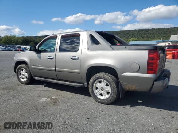 2007 Chevrolet Avalanche 3LT с VIN 3GNFK12397G266017, выставлен на аукционе Copart как лот 82345375 с пробегом Не указан миль и Списание • Salvage title. История ставок и продаж доступна на DreamBid. Изображение 2.