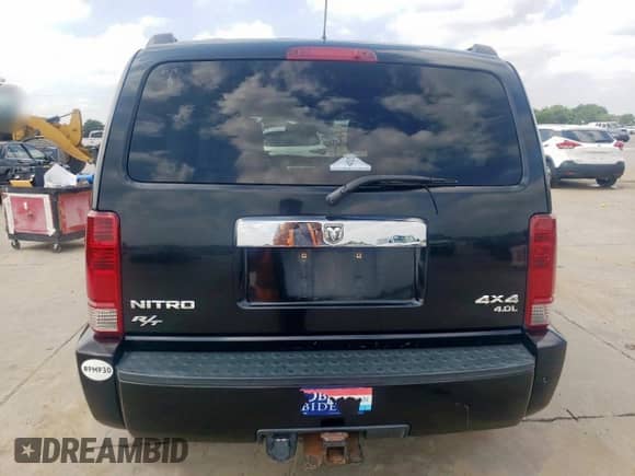 2007 Dodge Nitro R/T с VIN 1D8GU58677W630194, выставлен на аукционе Copart как лот 59697595 с пробегом 222 818 миль миль и Списание • Salvage title. История ставок и продаж доступна на DreamBid. Изображение 6.