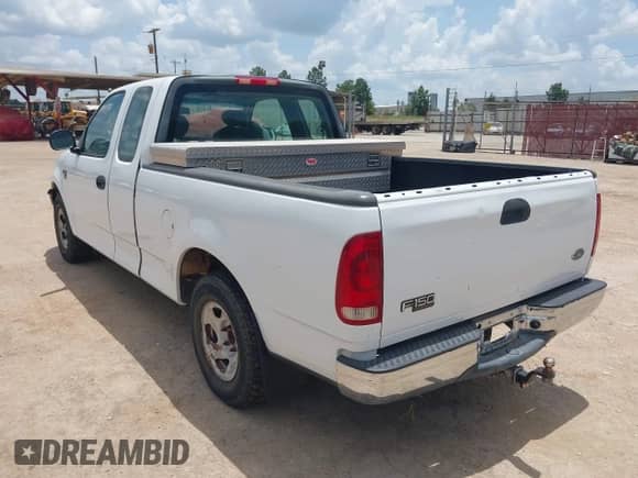 2004 Ford F-150 XL with VIN 2FTRX17WX4CA45254, listed as a IAAI auction lot 42682926 with 113,305 mi miles and . Bid and sale history available at DreamBid. Image 3.