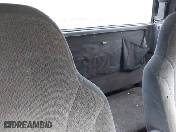 2000 Dodge Dakota Sport with VIN 1B7GL22NXYS662646, listed as a IAAI auction lot 42839377 with 269,415 mi miles and . Bid and sale history available at DreamBid. Image 8.