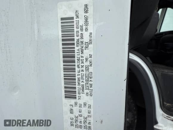 2014 Ram ProMaster Cargo z VIN 3C6TRVBG2EE118261, wystawiony jako Copart lot #55901385 z przebiegiem 168 026 mil mil oraz Czysty tytuł • Clean title. Historia ofert i sprzedaży dostępna na DreamBid. Obrazek 10.