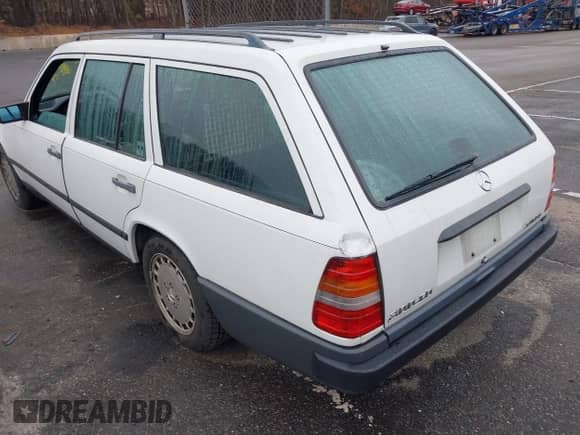 1987 Mercedes-Benz 300 с VIN WDBEB93D4HF025493, выставлен на аукционе IAAI как лот 41849239 с пробегом 343 514 миль миль и . История ставок и продаж доступна на DreamBid. Изображение 3.