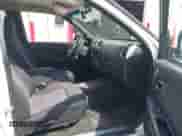 2010 Chevrolet Colorado 1LT z VIN 1GCDSCDE8A8136835, wystawiony jako IAAI lot #42139723 z przebiegiem 102 529 mil mil oraz . Historia ofert i sprzedaży dostępna na DreamBid. Obrazek 5.