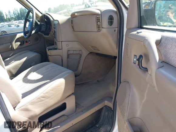 2002 Chevrolet Astro z VIN 1GNEL19X22B120237, wystawiony jako IAAI lot #42667153 z przebiegiem 181 033 mil mil oraz . Historia ofert i sprzedaży dostępna na DreamBid. Obrazek 5.