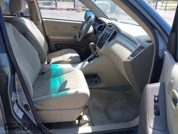 2006 Toyota Highlander w/3rd Row with VIN JTEEP21A860171166, listed as a IAAI auction lot 43362345 with 190,331 mi miles and . Bid and sale history available at DreamBid. Image 5.