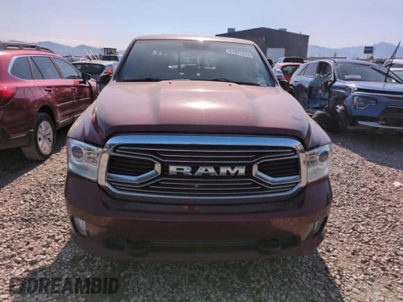 2016 Ram 1500 Limited z VIN 1C6RR7WM7GS416004, wystawiony jako Copart lot #61977275 z przebiegiem 156 586 mil mil oraz Czysty tytuł • Clean title. Historia ofert i sprzedaży dostępna na DreamBid. Obrazek 5.