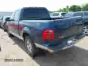 2002 Ford F-150 XLT z VIN 1FTRW07612KA74888, wystawiony jako IAAI lot #42465713 z przebiegiem Nie podano mil oraz . Historia ofert i sprzedaży dostępna na DreamBid. Obrazek 3.
