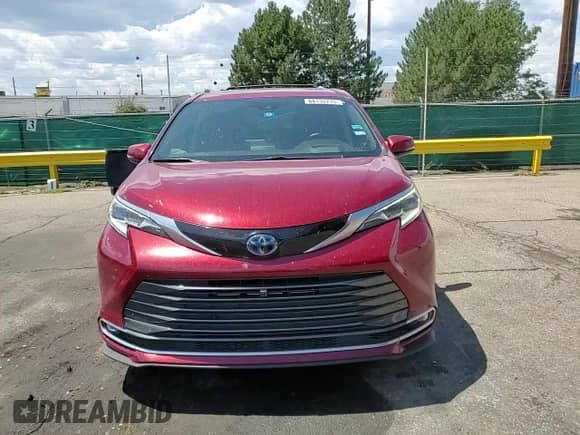 2022 Toyota Sienna Platinum с VIN 5TDERKEC1NS082819, выставлен на аукционе Copart как лот 68132775 с пробегом 45 047 миль миль и Списание • Salvage title. История ставок и продаж доступна на DreamBid. Изображение 11.