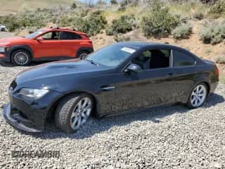 2009 BMW M3 z VIN WBSWD93529P361253, wystawiony jako Copart lot #59385875 z przebiegiem 76 693 mil mil oraz Szkoda całkowita • Salvage title. Historia ofert i sprzedaży dostępna na DreamBid. Obrazek 1.