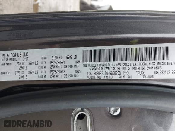 2017 Ram 1500 Big Horn z VIN 3C6RR7LT6HG688239, wystawiony jako IAAI lot #42849534 z przebiegiem 57 946 mil mil oraz . Historia ofert i sprzedaży dostępna na DreamBid. Obrazek 9.