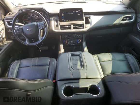 2021 Chevrolet Tahoe RST z VIN 1GNSKRKD6MR456486, wystawiony jako Copart lot #68952205 z przebiegiem 77 889 mil mil oraz Szkoda całkowita • Salvage title. Historia ofert i sprzedaży dostępna na DreamBid. Obrazek 8.