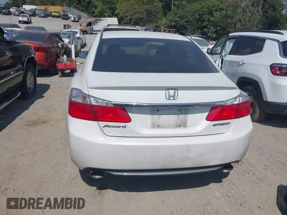2014 Honda Accord Sport с VIN 1HGCR2F58EA059821, выставлен на аукционе IAAI как лот 43208993 с пробегом 125 369 миль миль и . История ставок и продаж доступна на DreamBid. Изображение 17.