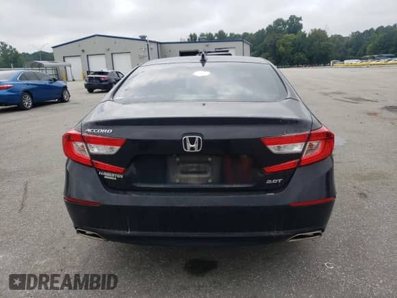 2018 Honda Accord EX-L z VIN 1HGCV2F59JA010634, wystawiony jako Copart lot #67007185 z przebiegiem 170 095 mil mil oraz Szkoda całkowita • Salvage title. Historia ofert i sprzedaży dostępna na DreamBid. Obrazek 6.