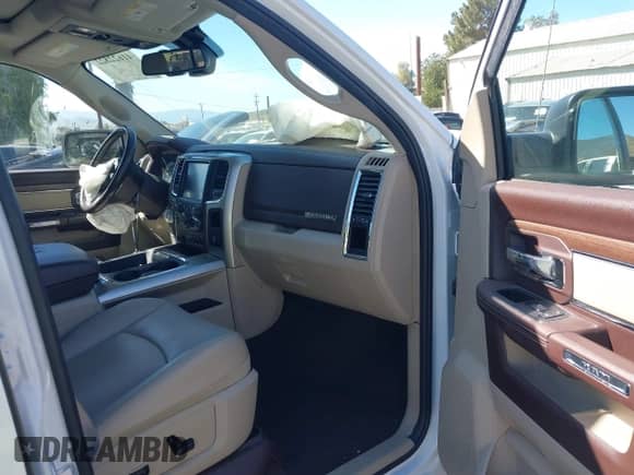 2016 Ram 1500 with VIN 1C6RR6JM0GS376625, listed as a IAAI auction lot 41622822 with 109,459 mi miles and . Bid and sale history available at DreamBid. Image 5.