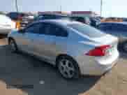 2012 Volvo S60 T5 с VIN YV1622FS2C2021170, выставлен на аукционе IAAI как лот 43240549 с пробегом 147 125 миль миль и . История ставок и продаж доступна на DreamBid. Изображение 3.