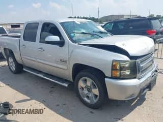 2011 Chevrolet Silverado 1500 LT с VIN 3GCPCSE01BG125517, выставлен на аукционе IAAI как лот 43245098 с пробегом 314 152 миль миль и . История ставок и продаж доступна на DreamBid. Изображение 1.