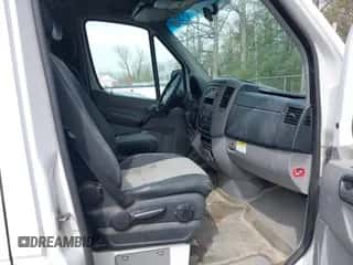 2007 Dodge Sprinter с VIN WD0PE745475201287, выставлен на аукционе IAAI как лот 41922474 с пробегом 280 976 миль миль и . История ставок и продаж доступна на DreamBid. Изображение 5.