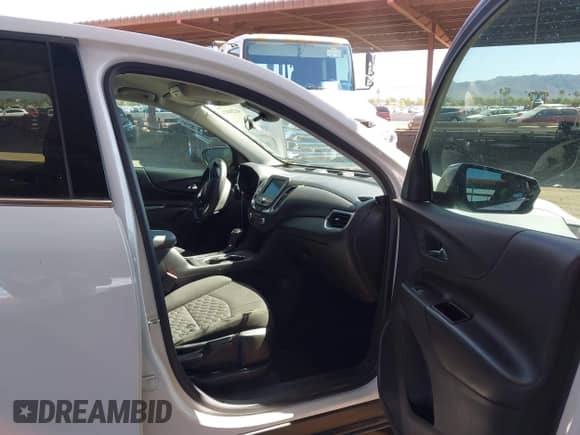 2020 Chevrolet Equinox LT with VIN 3GNAXKEV5LS731804, listed as a IAAI auction lot 43284979 with 72,417 mi miles and . Bid and sale history available at DreamBid. Image 5.