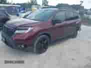 2021 Honda Passport Elite z VIN 5FNYF8H09MB001692, wystawiony jako IAAI lot #42602671 z przebiegiem 45 098 mil mil oraz . Historia ofert i sprzedaży dostępna na DreamBid. Obrazek 21.