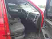 2018 Ram 1500 Express z VIN 1C6RR6KT2JS279889, wystawiony jako IAAI lot #42867338 z przebiegiem 170 175 mil mil oraz . Historia ofert i sprzedaży dostępna na DreamBid. Obrazek 5.