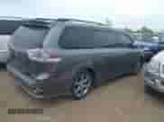 2011 Toyota Sienna SE с VIN 5TDXK3DC9BS068215, выставлен на аукционе IAAI как лот 42230406 с пробегом 204 774 миль миль и . История ставок и продаж доступна на DreamBid. Изображение 4.