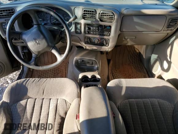 1999 Chevrolet Blazer LS z VIN 1GNCS13W7X2131753, wystawiony jako Copart lot #46428975 z przebiegiem 161 307 mil mil oraz Szkoda całkowita • Salvage title. Historia ofert i sprzedaży dostępna na DreamBid. Obrazek 8.