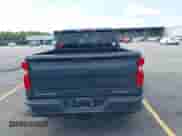 2021 Chevrolet Silverado 1500 Custom z VIN 1GCPWBEK2MZ242597, wystawiony jako IAAI lot #42375770 z przebiegiem 46 854 mil mil oraz . Historia ofert i sprzedaży dostępna na DreamBid. Obrazek 16.