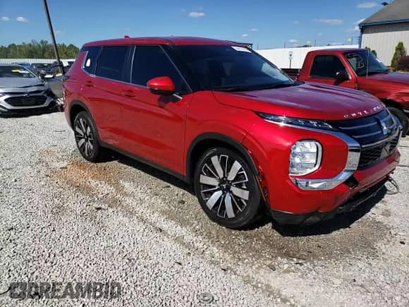 2025 Mitsubishi Outlander SE с VIN JA4J4VA8XSZ016757, выставлен на аукционе Copart как лот 84416195 с пробегом 2 636 миль миль и Списание • Salvage title. История ставок и продаж доступна на DreamBid. Изображение 14.