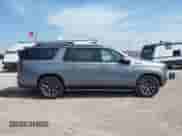 2022 Chevrolet Suburban Z71 с VIN 1GNSKDKDXNR199045, выставлен на аукционе IAAI как лот 42233347 с пробегом 66 744 миль миль и . История ставок и продаж доступна на DreamBid. Изображение 13.